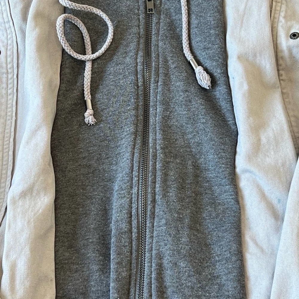 SKIES ARE BLUE gray hooded jacket size medium - Picture 6 of 13